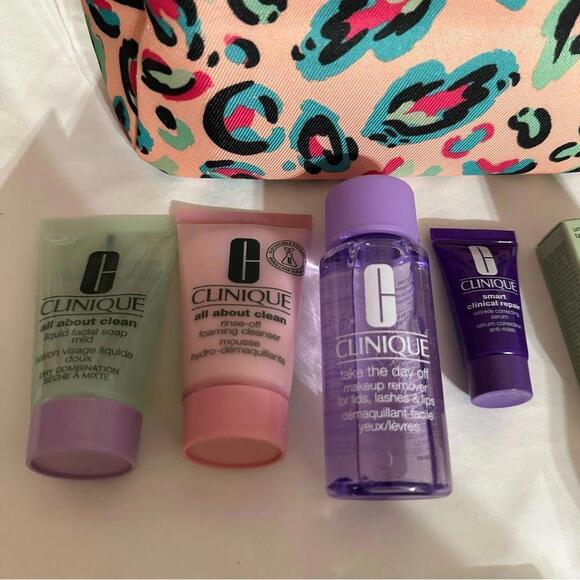 Clinique set - Picture 2 of 7